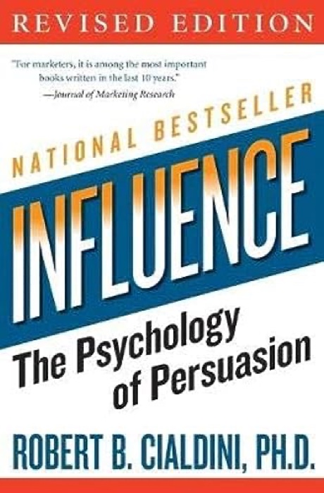 Capa laranja e azul do livro Influence, The Psychology of Persuasion, de Robert Cialdini